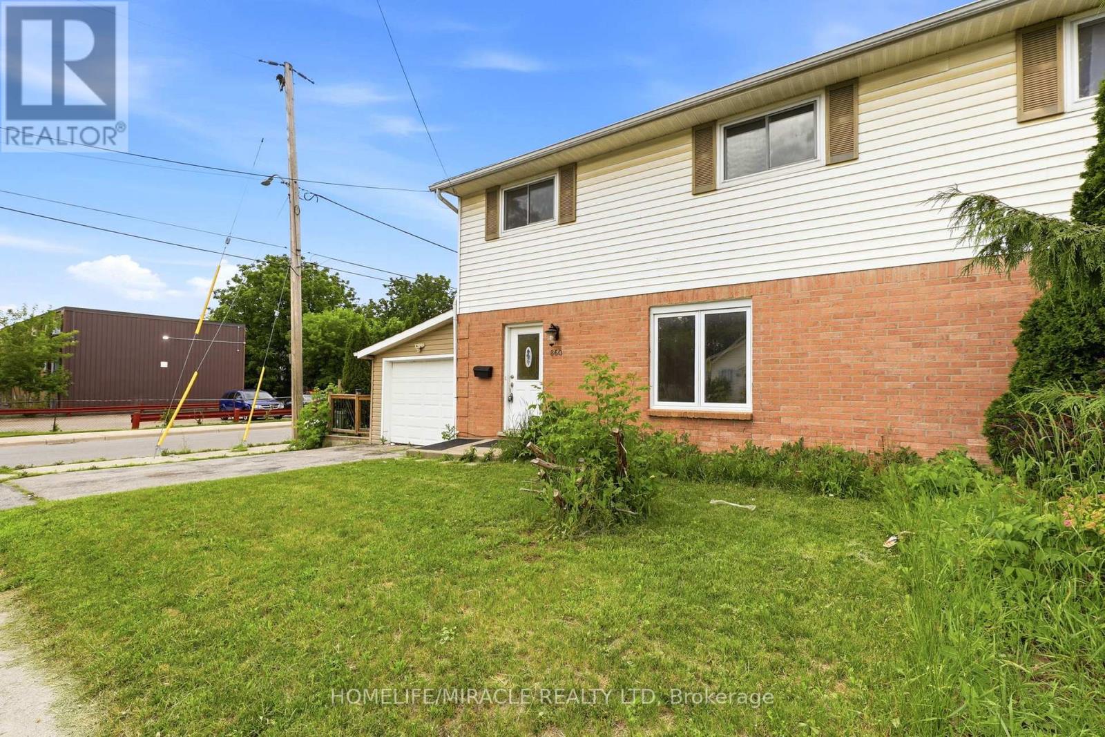 860 Trafalgar Street, London East, Ontario  N5Z 4W4 - Photo 2 - X13471708