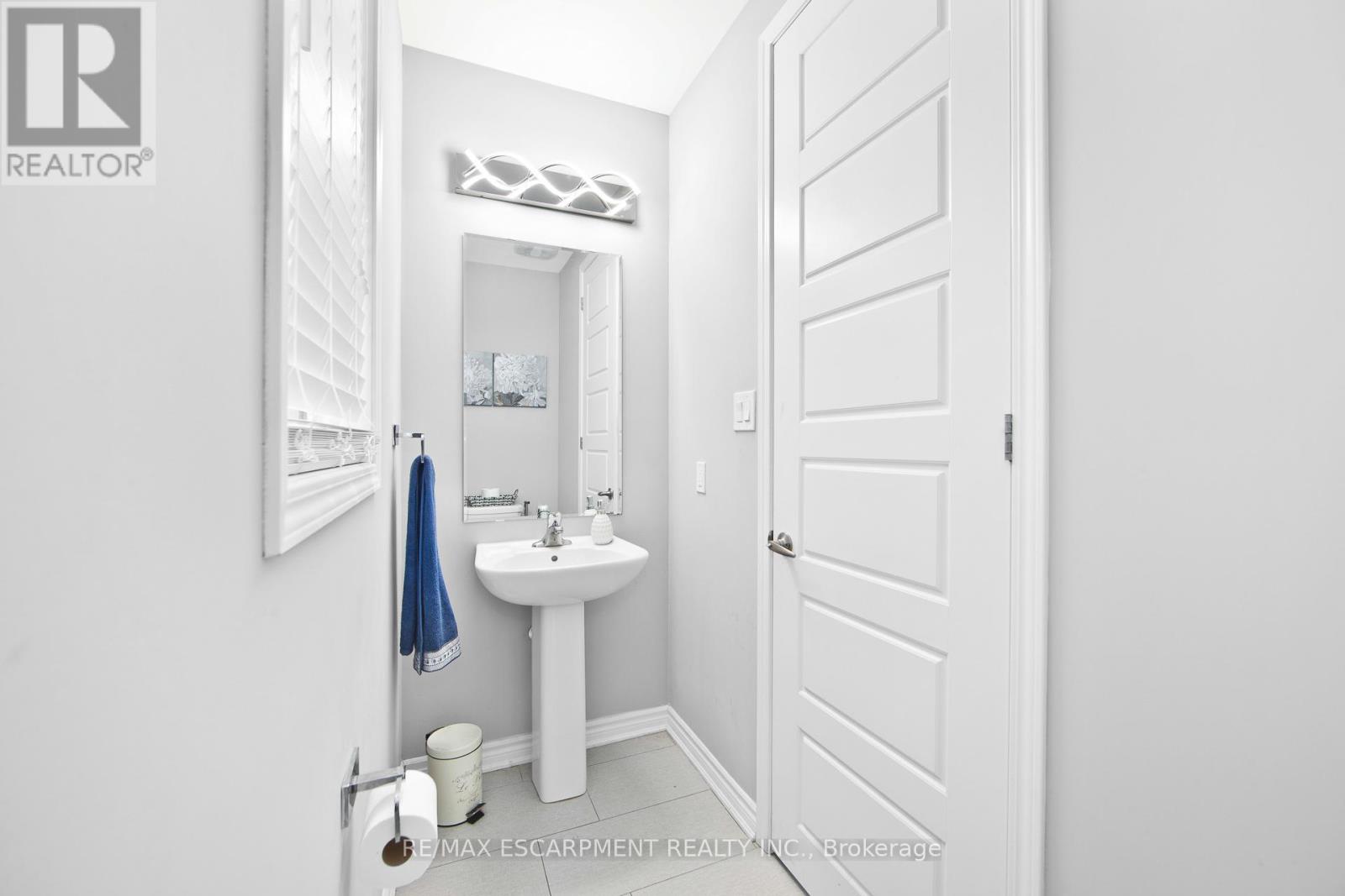 307 Hinton Terrace, Milton, Ontario  L9E 1C8 - Photo 11 - W13472444