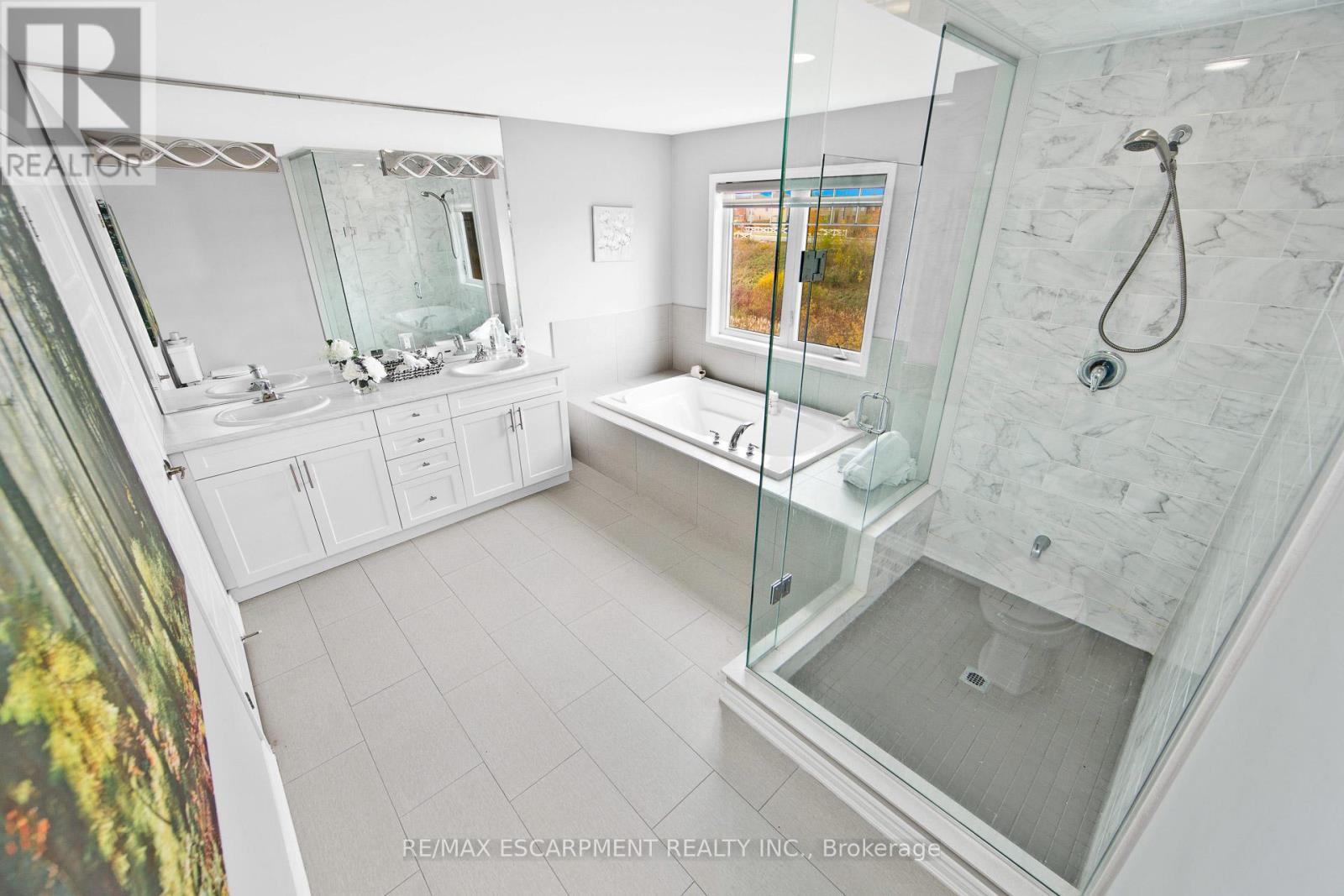 307 Hinton Terrace, Milton, Ontario  L9E 1C8 - Photo 15 - W13472444