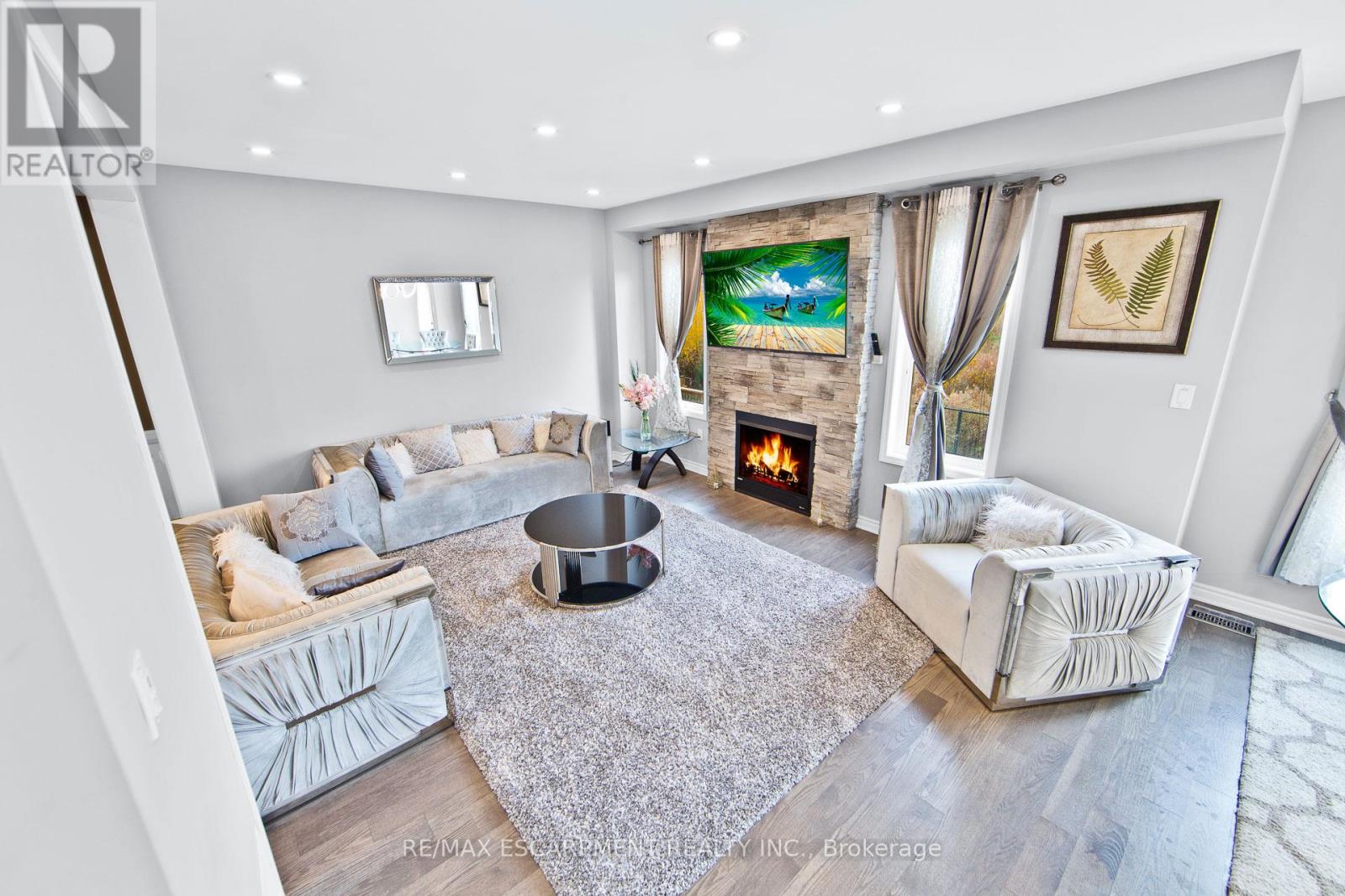 307 Hinton Terrace, Milton, Ontario  L9E 1C8 - Photo 6 - W13472444