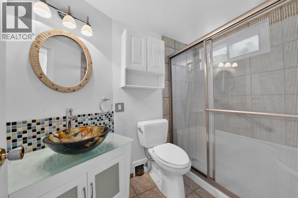 135 Huntcroft Way NE, Calgary, Alberta  T2K 4E4 - Photo 18 - A2322910