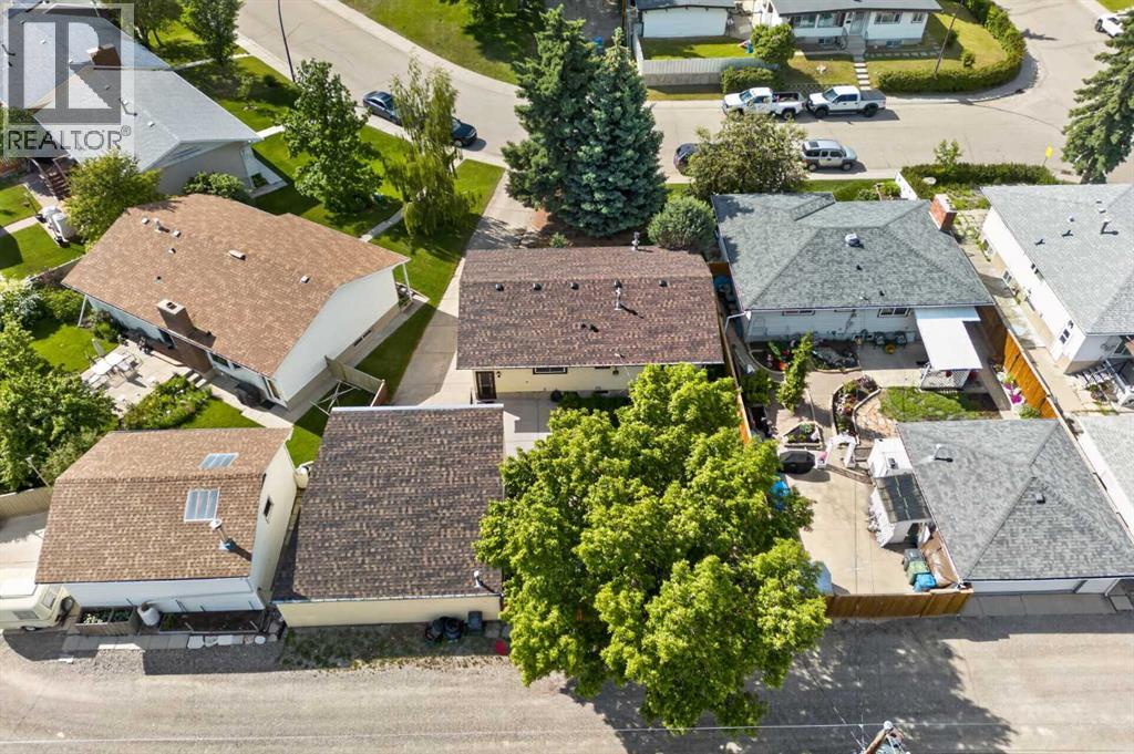 135 Huntcroft Way NE, Calgary, Alberta  T2K 4E4 - Photo 29 - A2322910