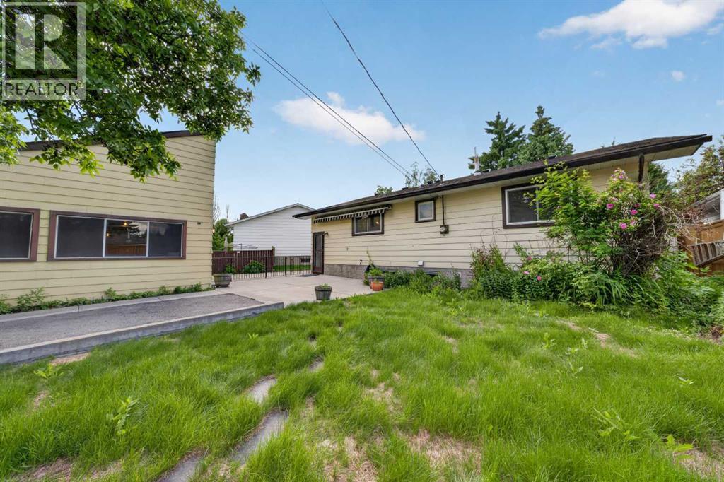 135 Huntcroft Way NE, Calgary, Alberta  T2K 4E4 - Photo 26 - A2322910