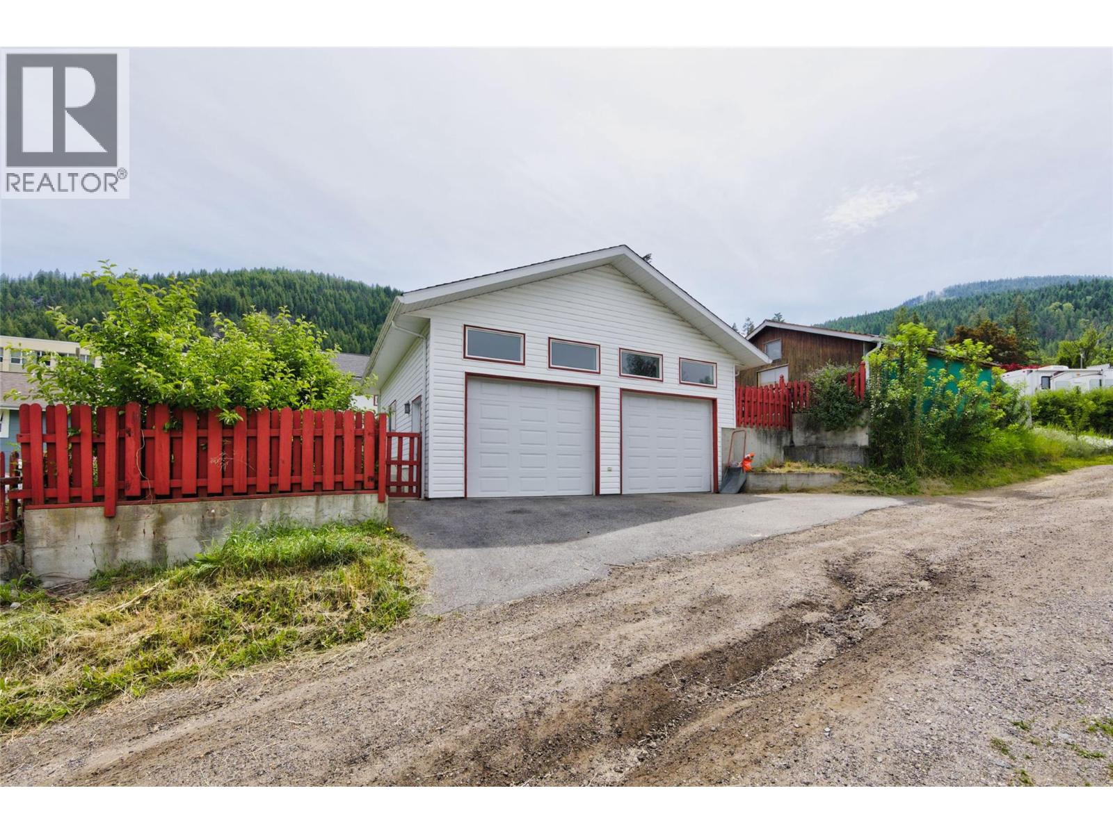 Listing image 64