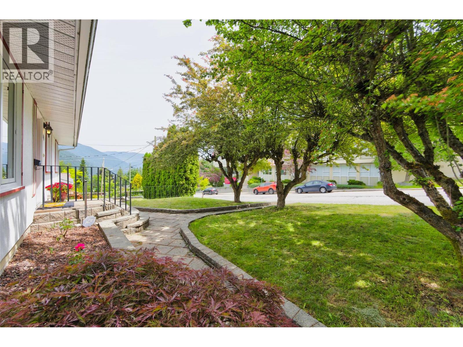 Listing image 55