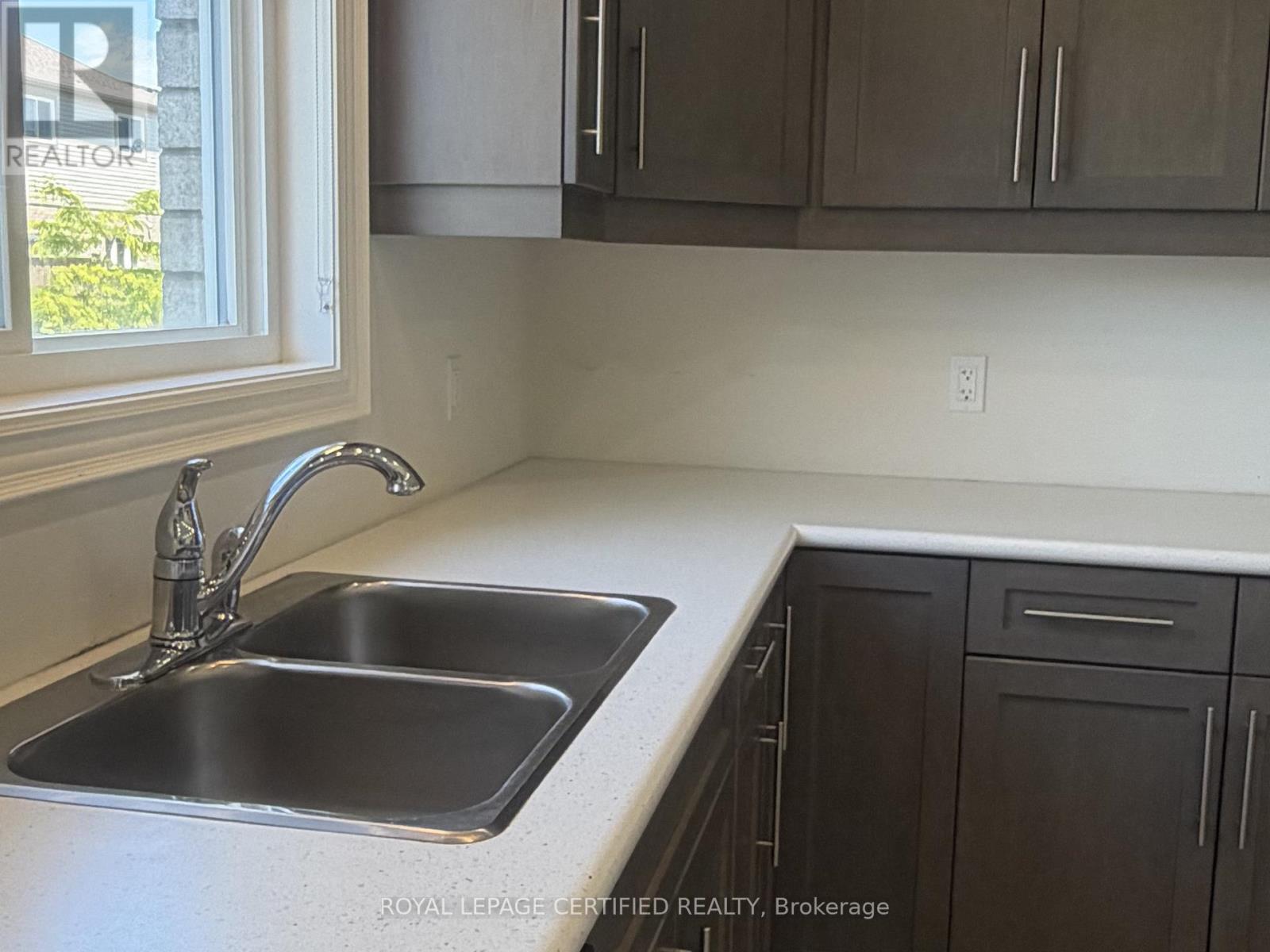 14 Overholt Drive, Thorold, Ontario  L0S 1K0 - Photo 11 - X13470876