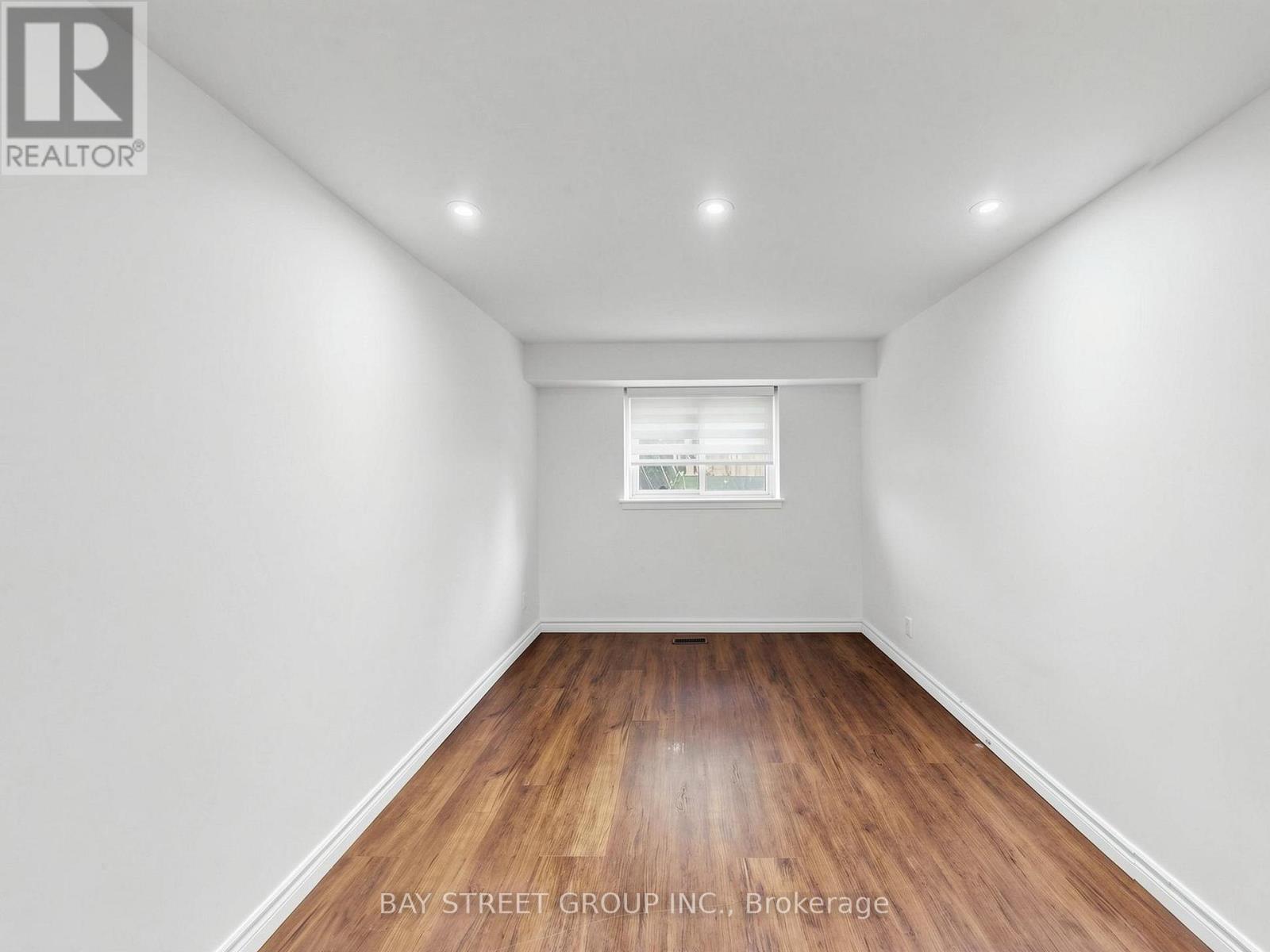 1108 Valley Court, Oshawa, Ontario  L1J 3M5 - Photo 24 - E13442010