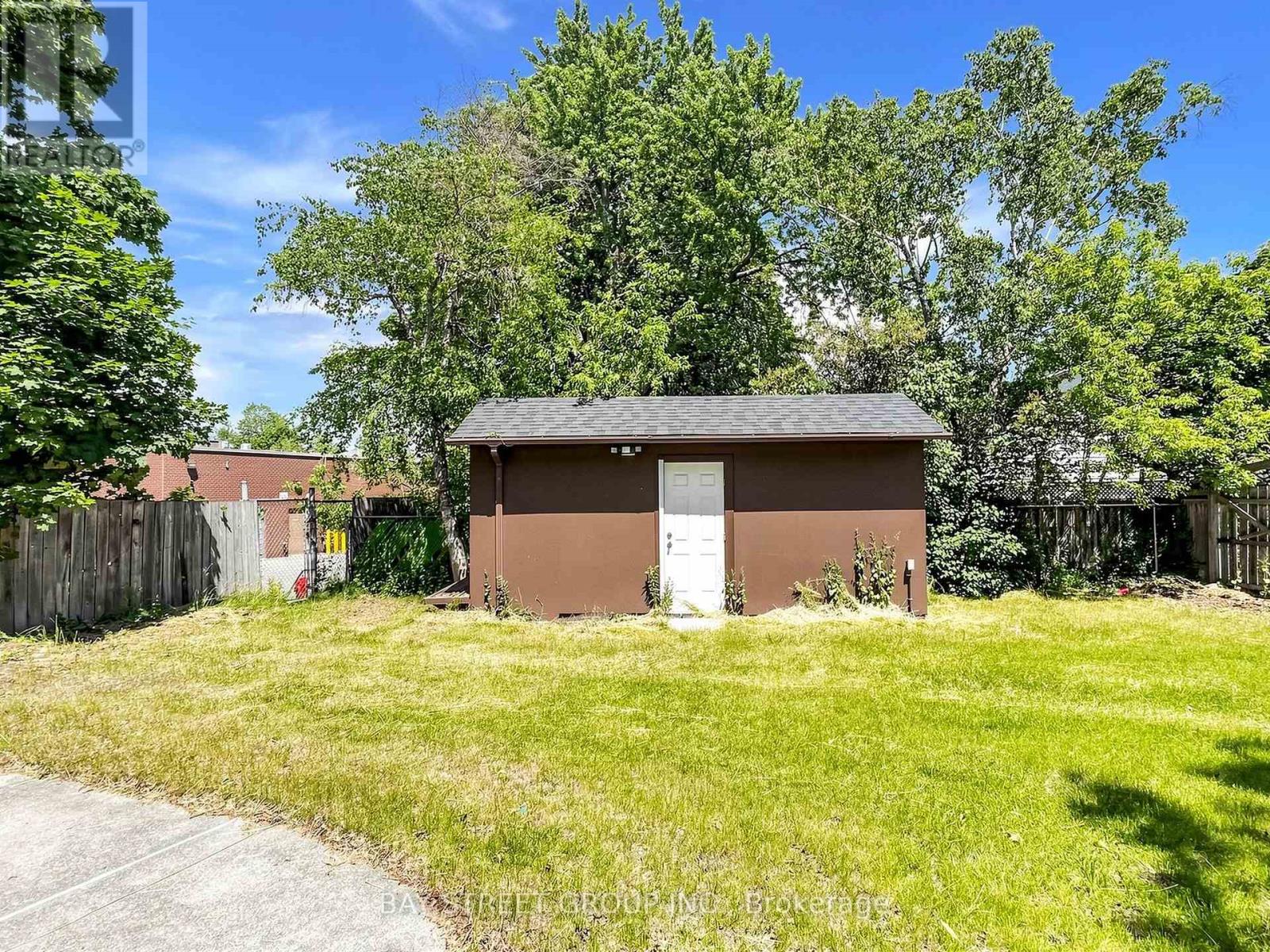 1108 Valley Court, Oshawa, Ontario  L1J 3M5 - Photo 39 - E13442010
