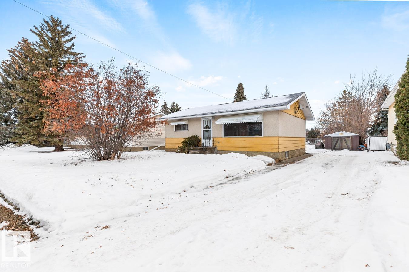 5713 55 ST, vegreville, Alberta