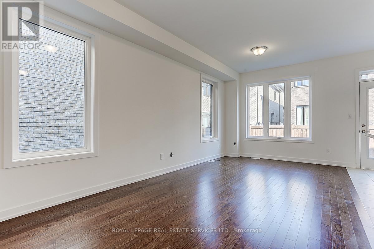 44 Hewison Avenue, Richmond Hill, Ontario  L4S 0J2 - Photo 6 - N13472396