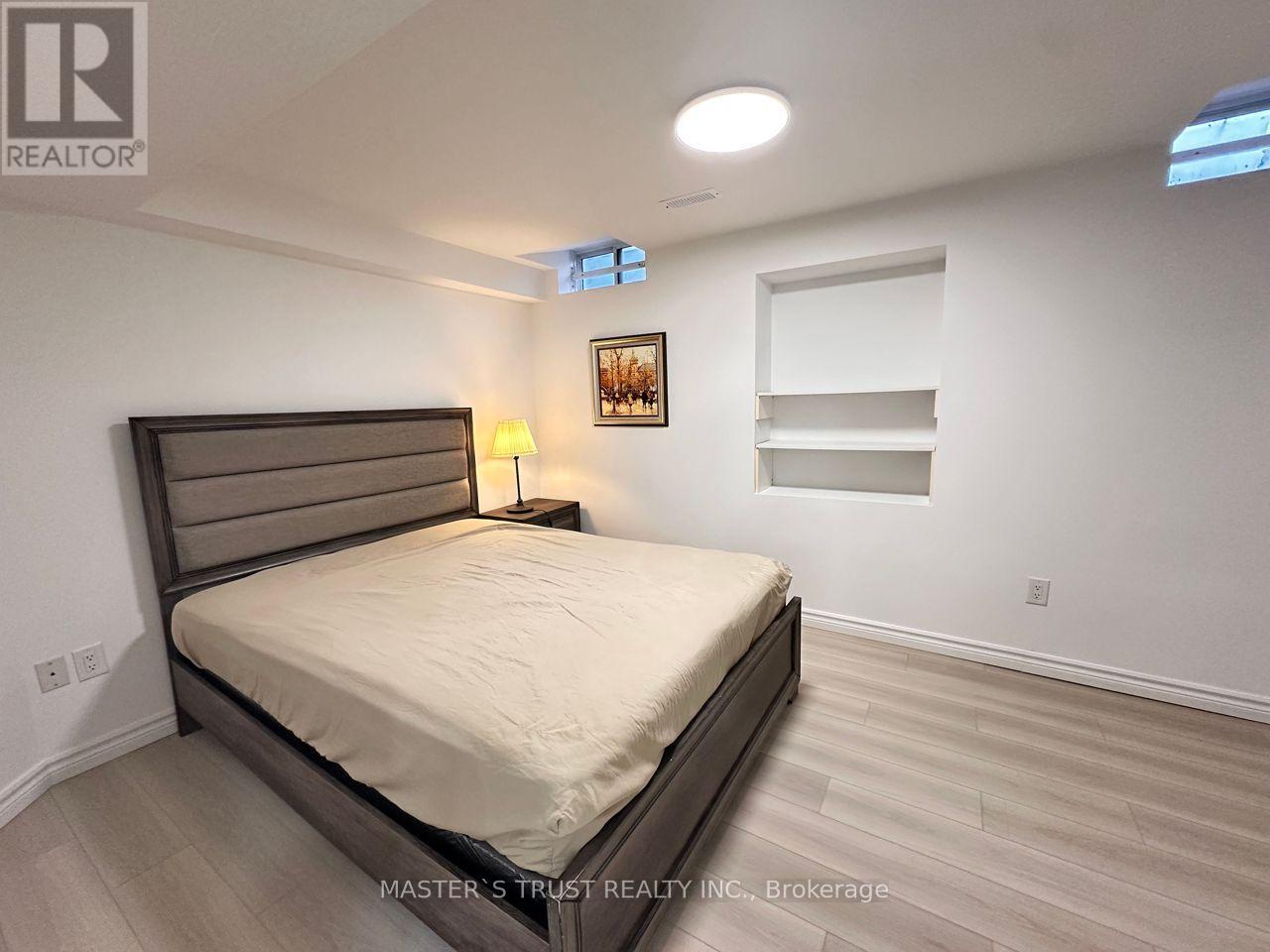 51 Farmstead Road, Richmond Hill, Ontario  L4S 1W3 - Photo 7 - N13472462
