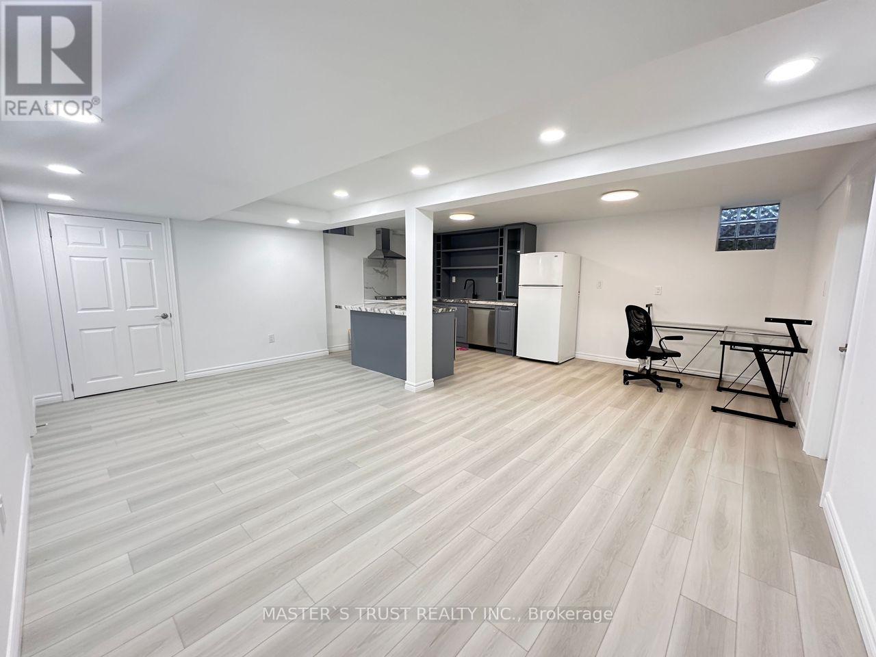 51 Farmstead Road, Richmond Hill, Ontario  L4S 1W3 - Photo 9 - N13472462