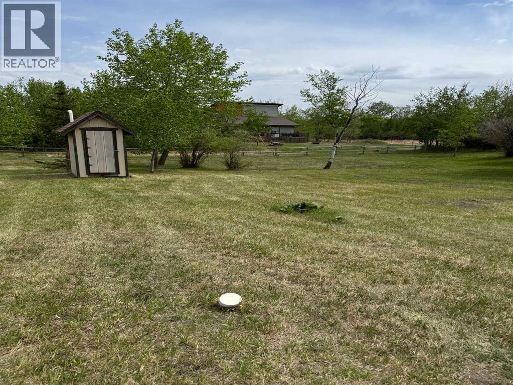 16 Earl's Way, White Sands, Alberta  T0C 2L0 - Photo 11 - A2316188