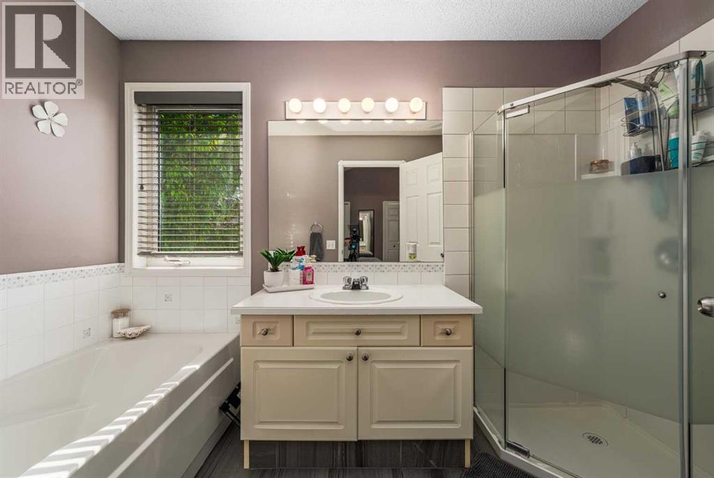 44 Douglas Glen Place SE, Calgary, Alberta  T2Z 2M9 - Photo 19 - A2320977