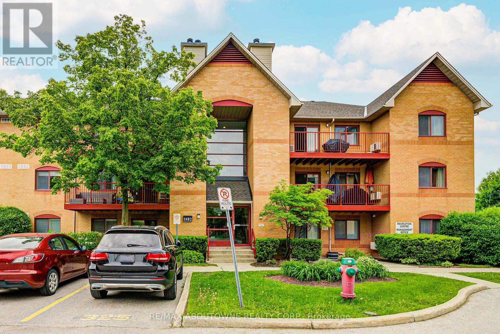 1514 - 1482 PILGRIMS WAY, Oakville, Ontario