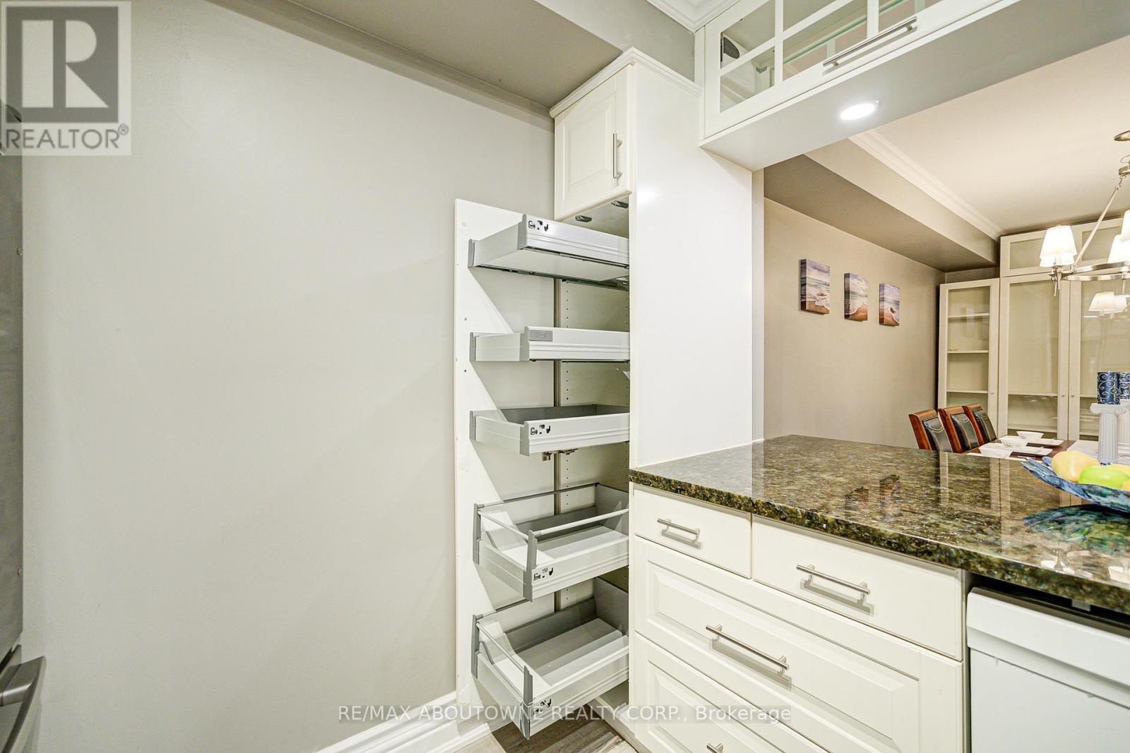 1514 - 1482 Pilgrims Way, Oakville, Ontario  L6M 3G7 - Photo 16 - W13472478