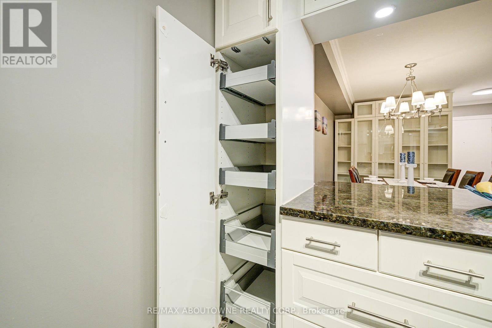 1514 - 1482 Pilgrims Way, Oakville, Ontario  L6M 3G7 - Photo 18 - W13472478
