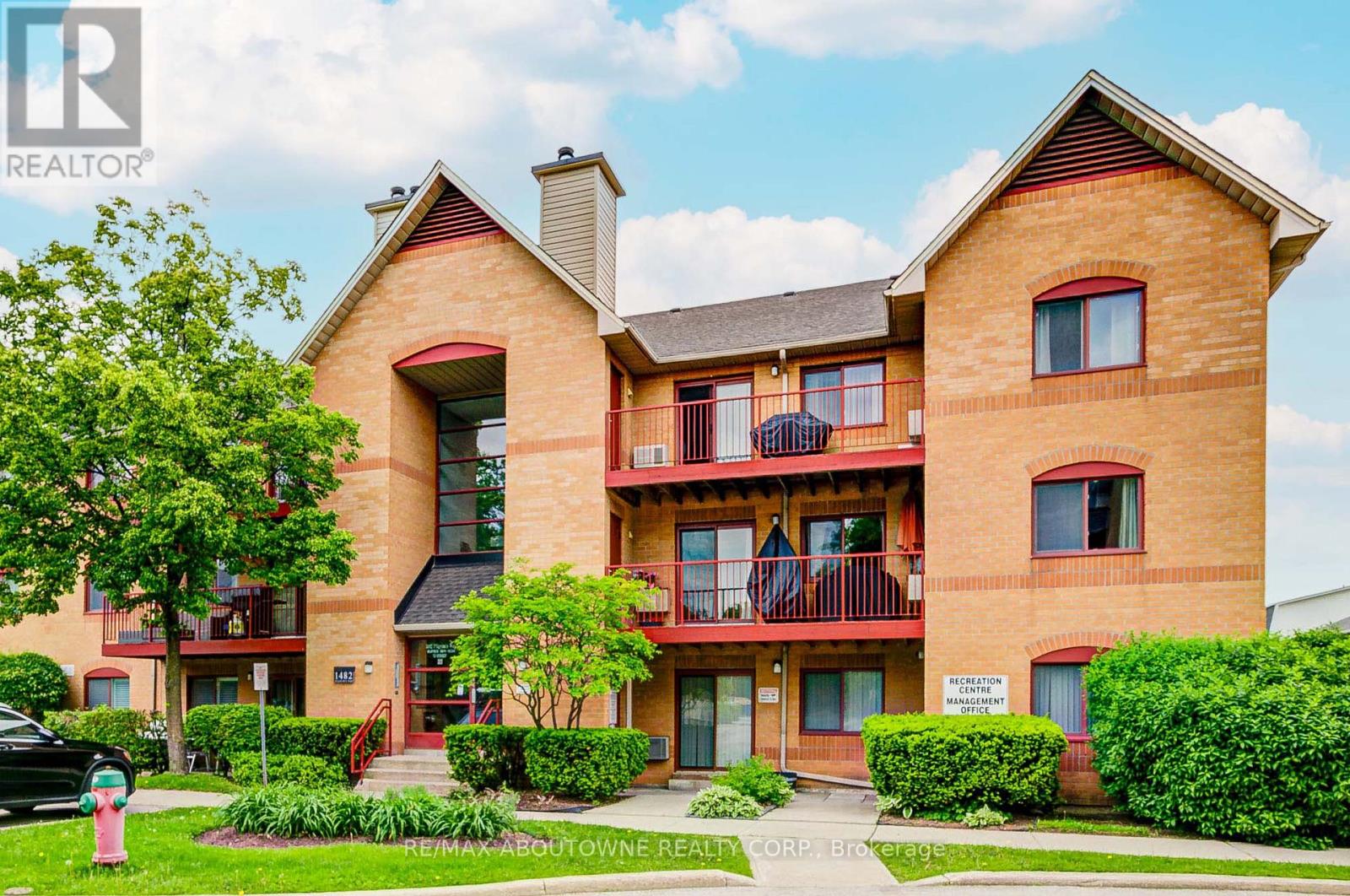 1514 - 1482 Pilgrims Way, Oakville, Ontario  L6M 3G7 - Photo 2 - W13472478