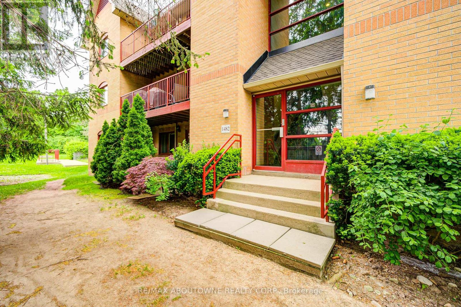1514 - 1482 Pilgrims Way, Oakville, Ontario  L6M 3G7 - Photo 4 - W13472478