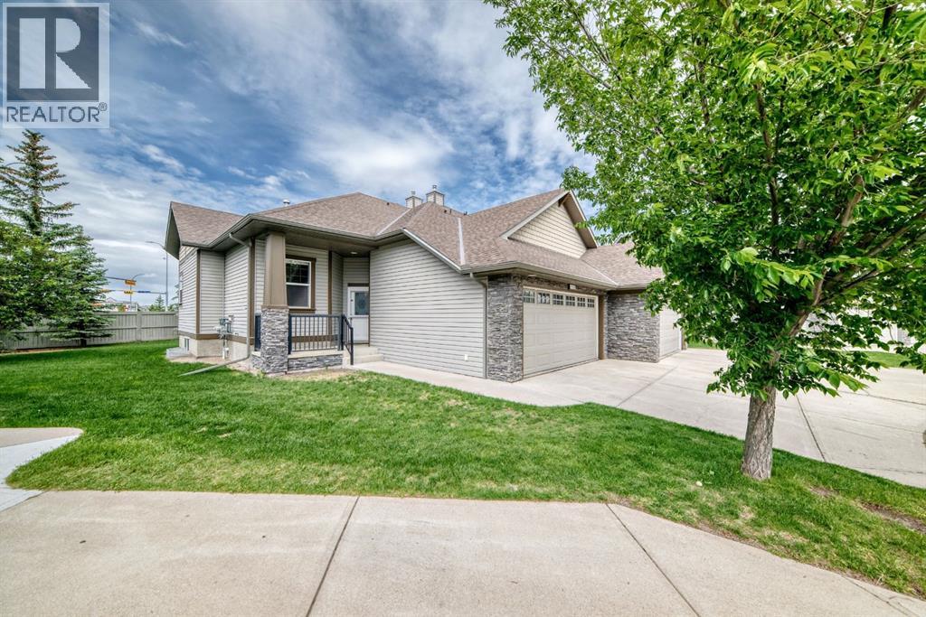 113, 100 Coopers Common SW, Airdrie, Alberta  T4B 3C7 - Photo 2 - A2322504