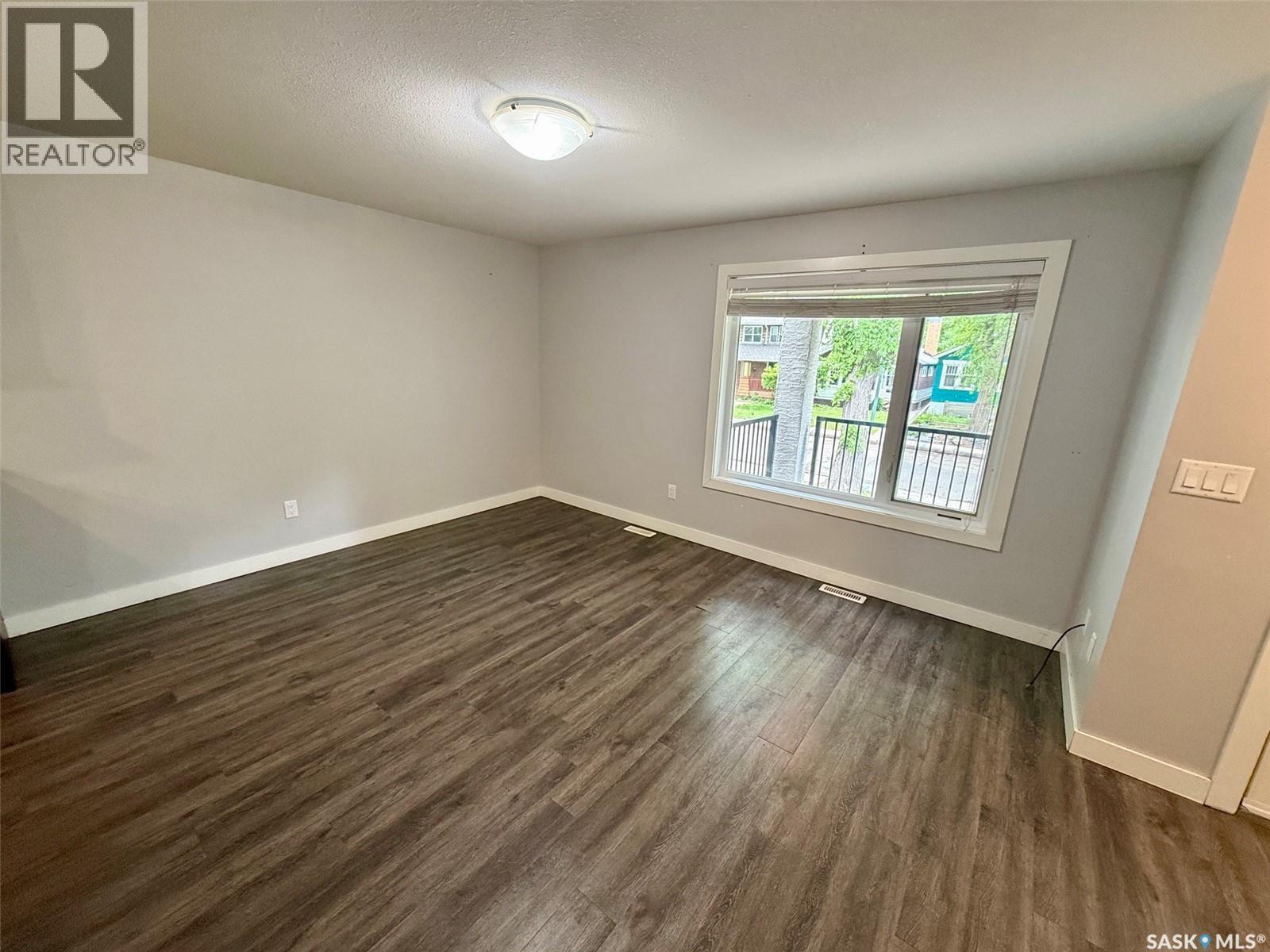 2264 Montreal Street, Regina, Saskatchewan  S4P 1L6 - Photo 2 - SK029591