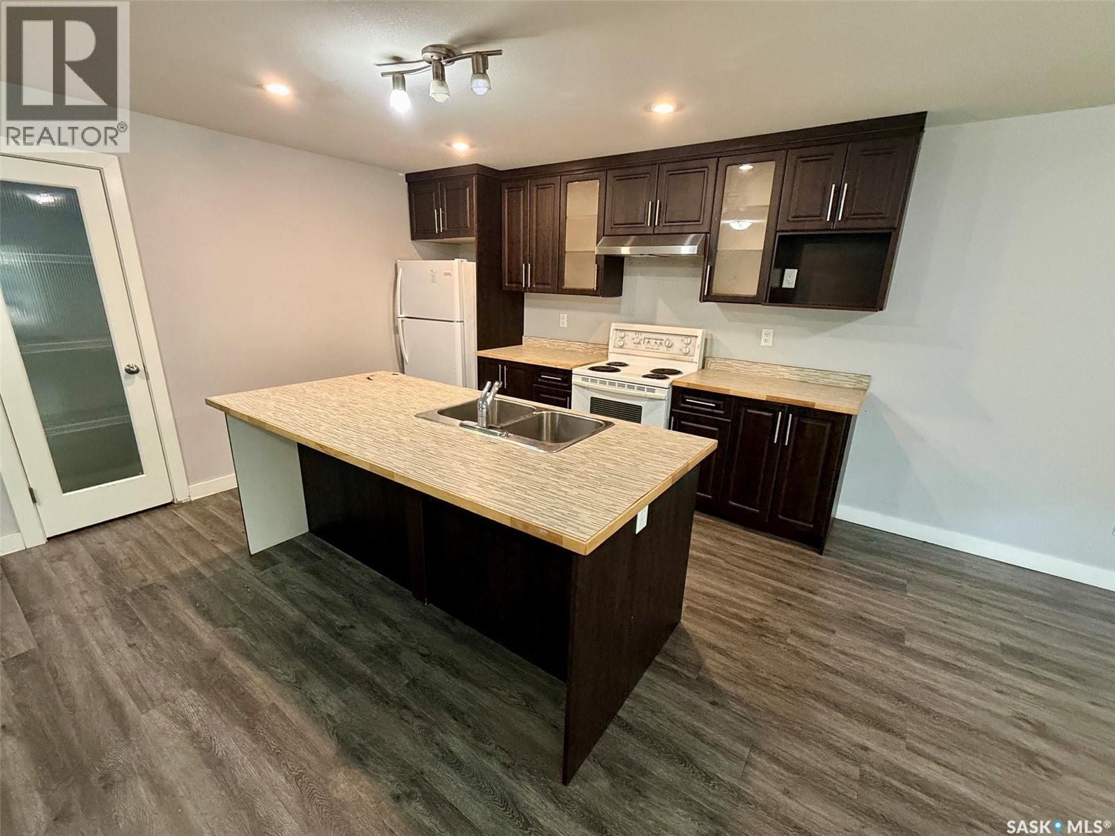 2264 Montreal Street, Regina, Saskatchewan  S4P 1L6 - Photo 3 - SK029591