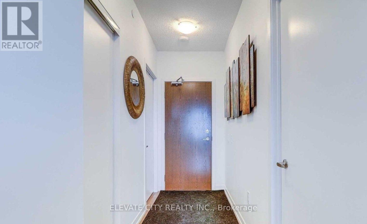 2105 - 2560 Eglinton Avenue W, Mississauga, Ontario  L5M 0Y2 - Photo 3 - W13472486