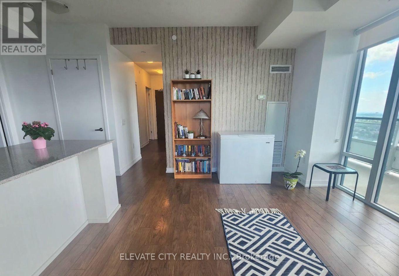 2105 - 2560 Eglinton Avenue W, Mississauga, Ontario  L5M 0Y2 - Photo 4 - W13472486