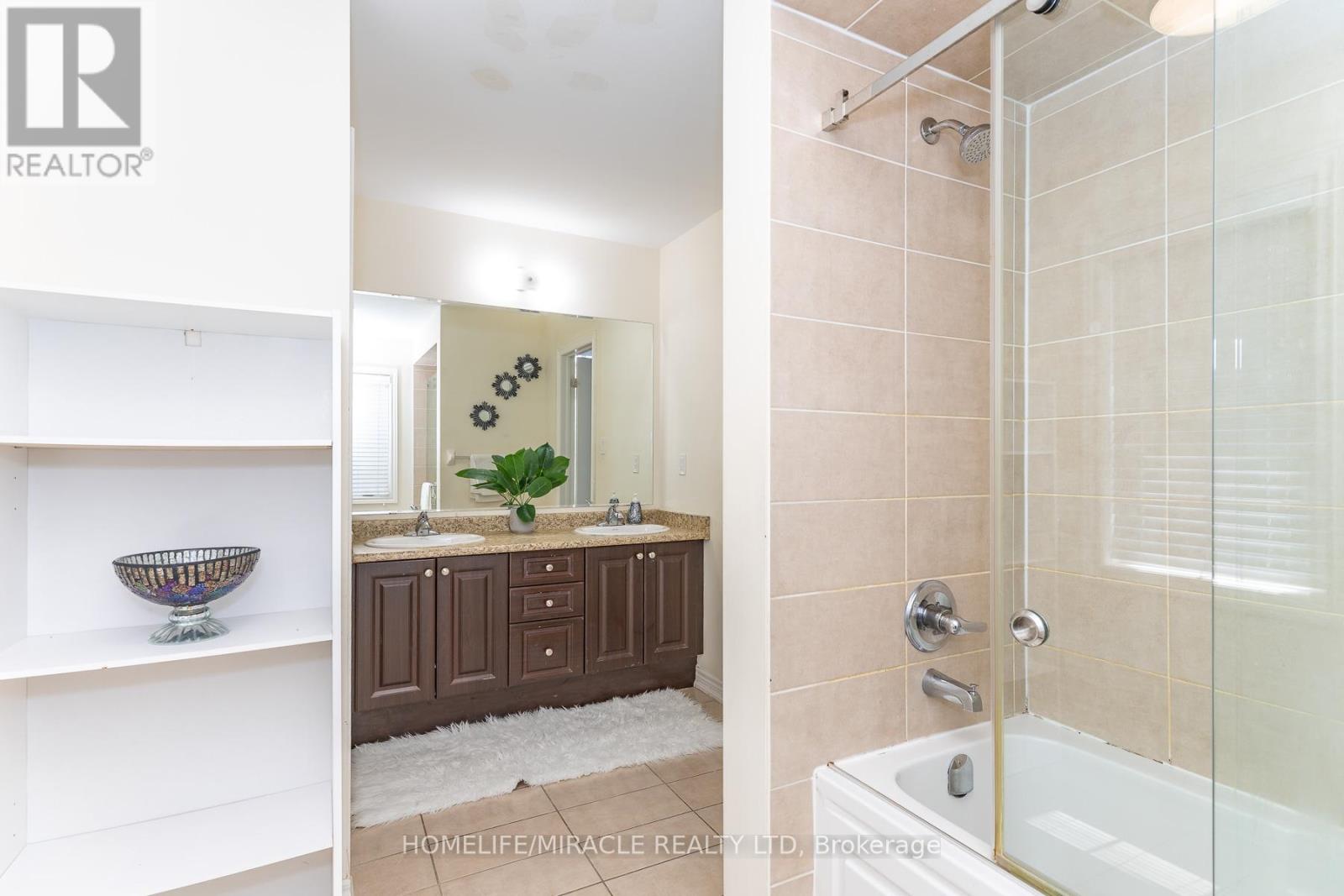 180 Bonnie Braes Drive, Brampton, Ontario  L6Y 5Y7 - Photo 26 - W13461320