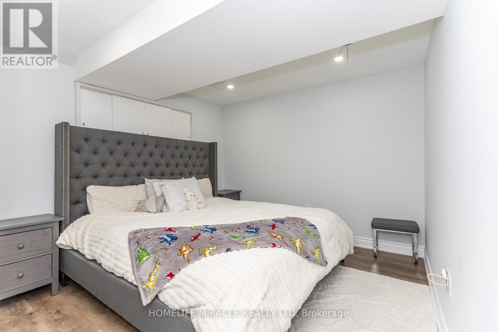 180 Bonnie Braes Drive, Brampton, Ontario  L6Y 5Y7 - Photo 38 - W13461320