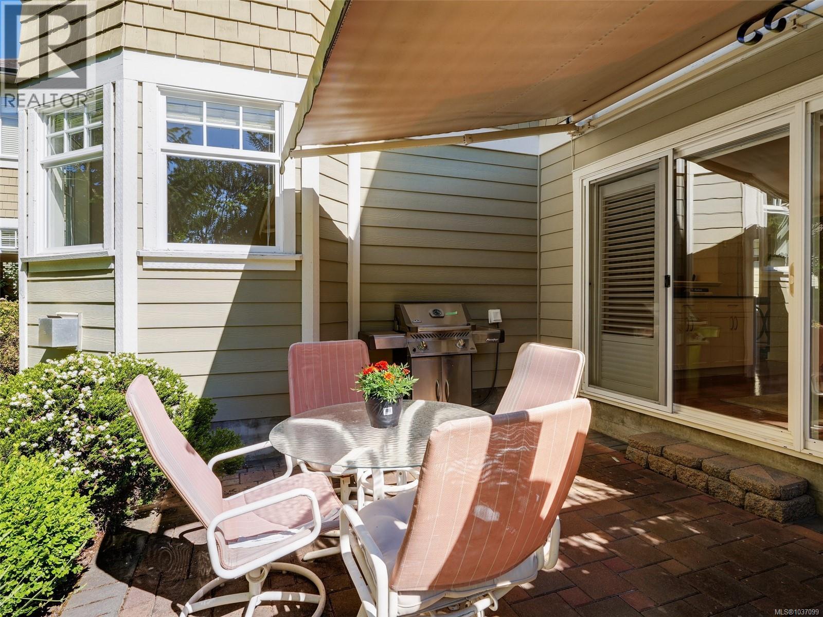 566 Caselton Pl, Saanich, British Columbia  V8Z 7Y5 - Photo 30 - 1037099
