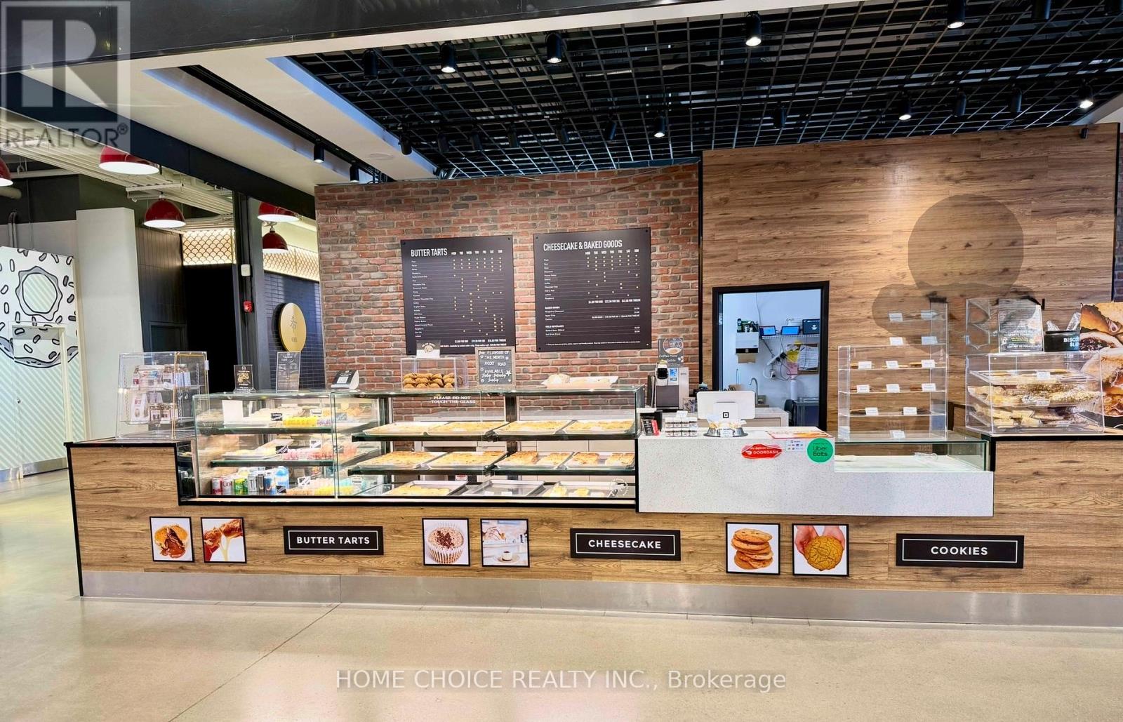 FM23D - 17600 YONGE STREET, Newmarket, Ontario