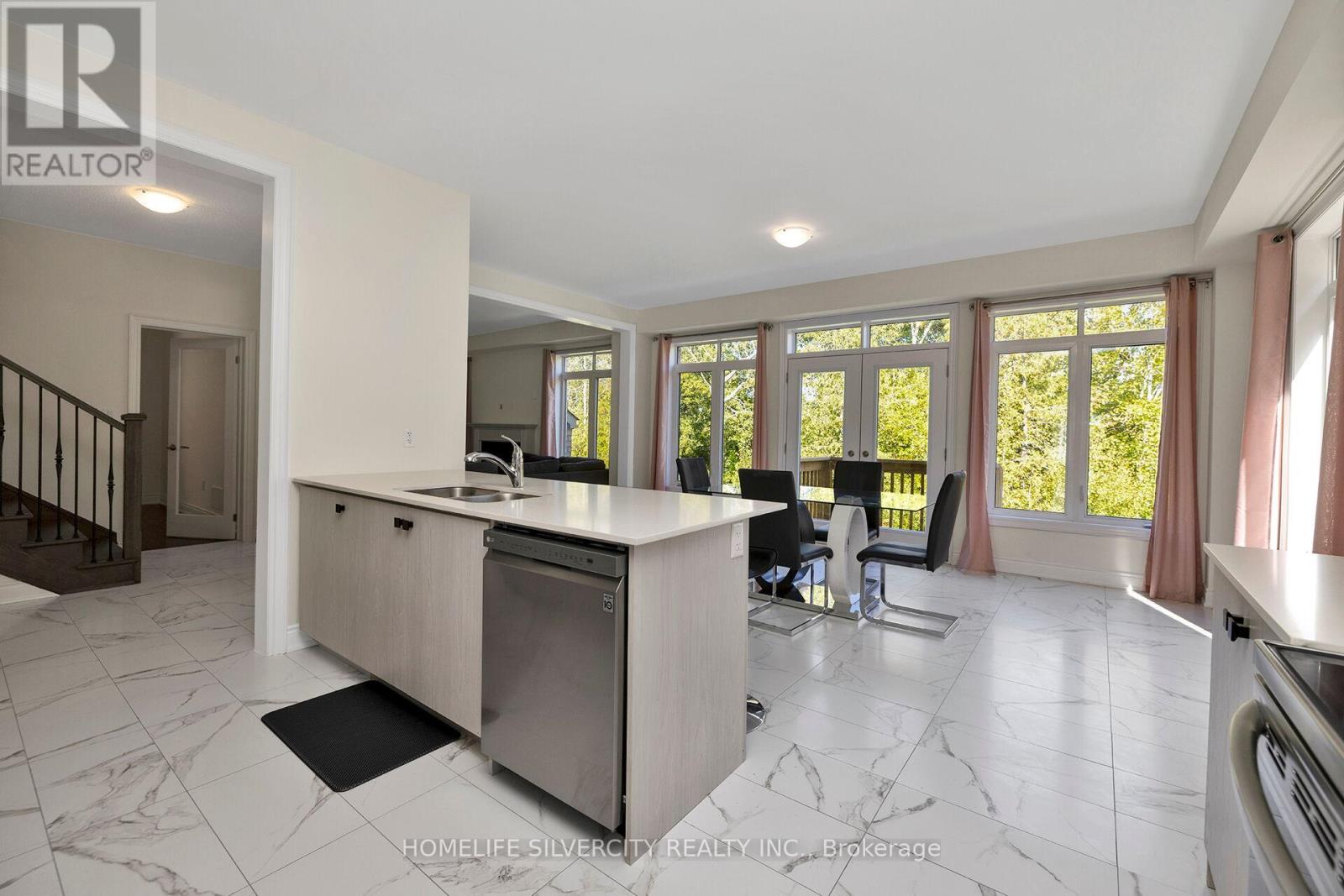 2281 Lozenby Street, Innisfil, Ontario  L9S 0M8 - Photo 11 - N13472528