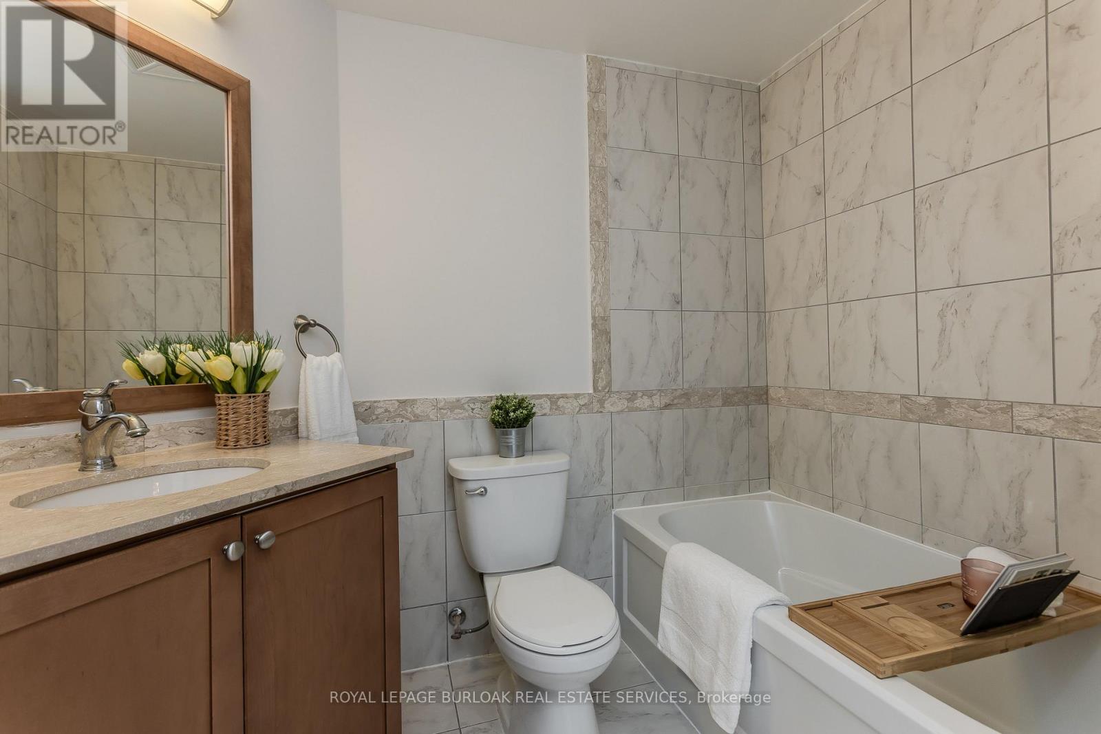 312 - 1055 Southdown Road, Mississauga, Ontario  L5J 0A3 - Photo 22 - W13457958