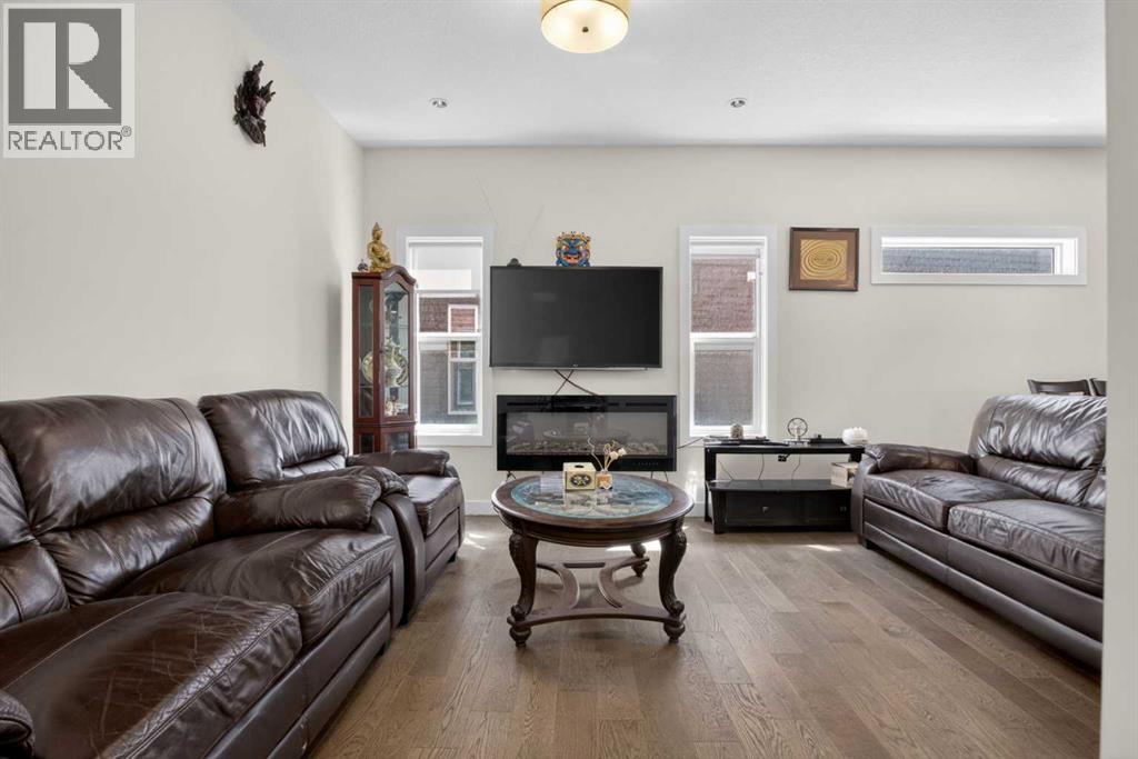 77 Saddlestone Place NE, Calgary, Alberta  T3J 0Z6 - Photo 4 - A2315945