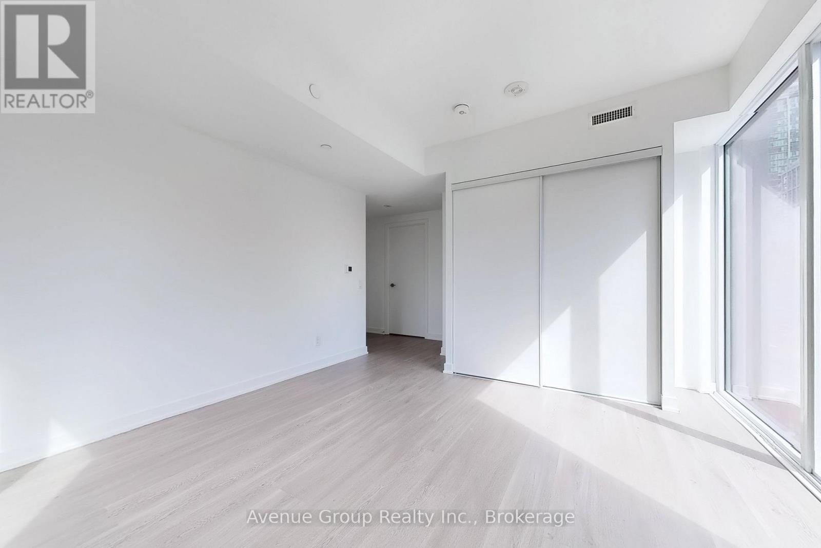 708 - 8 Wellesley Street W, Toronto, Ontario  M4Y 0J5 - Photo 16 - C13472244