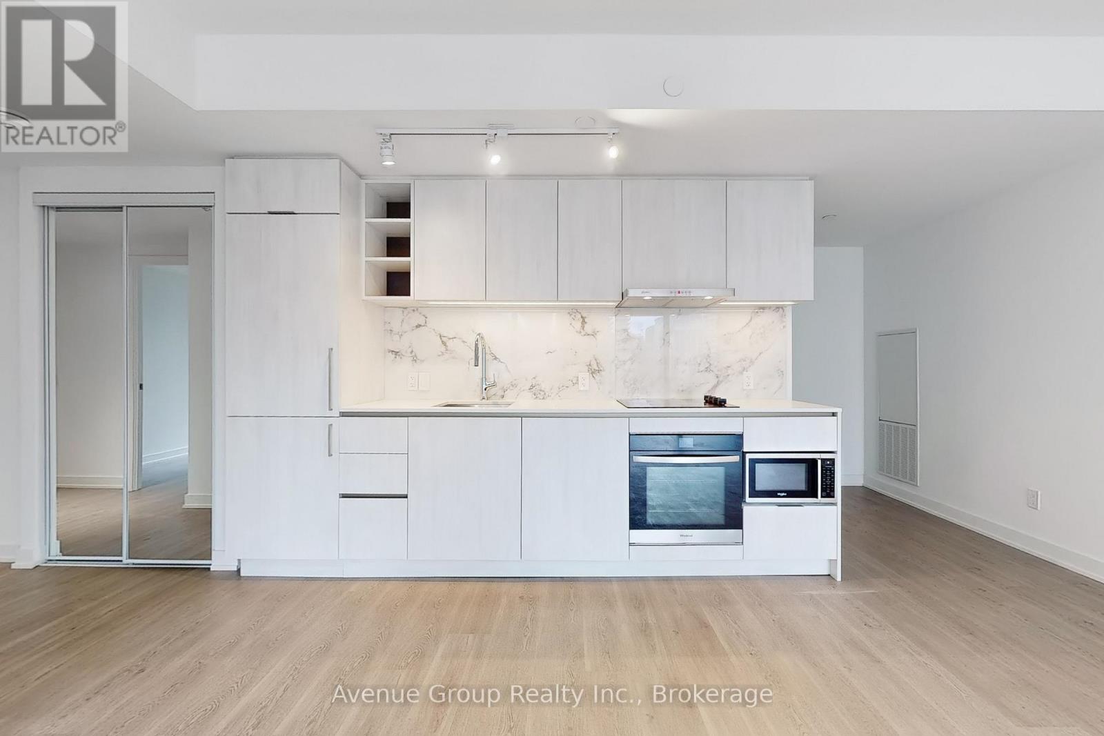 708 - 8 Wellesley Street W, Toronto, Ontario  M4Y 0J5 - Photo 11 - C13472244