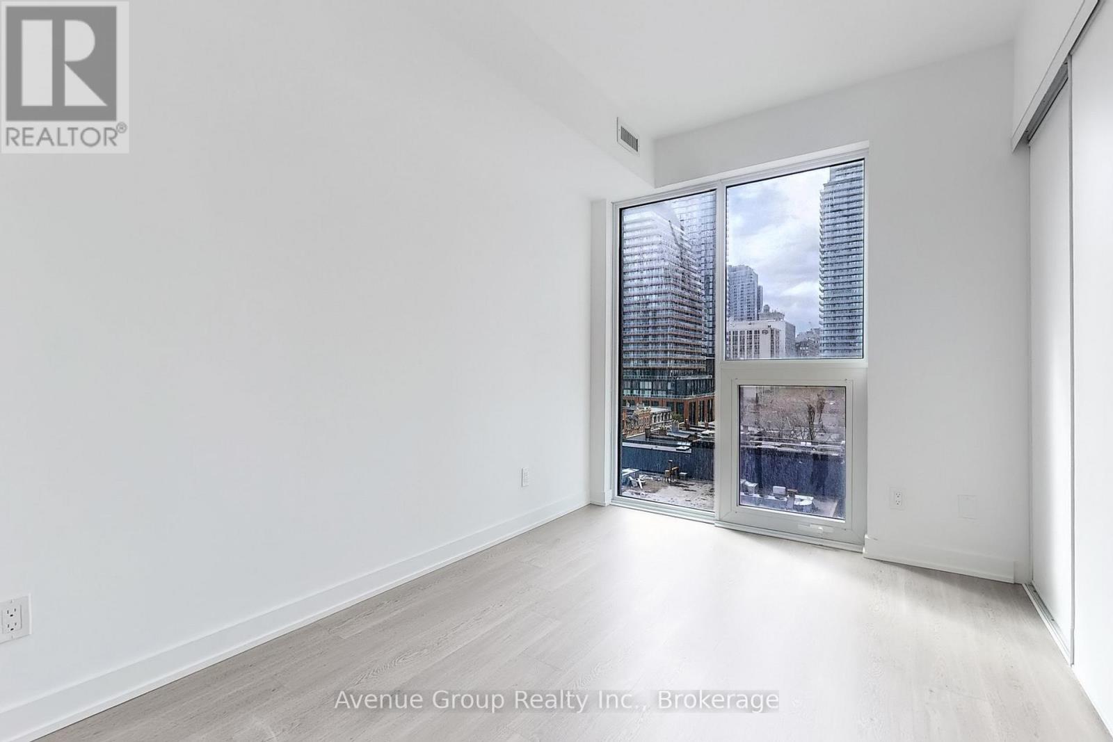 708 - 8 Wellesley Street W, Toronto, Ontario  M4Y 0J5 - Photo 19 - C13472244