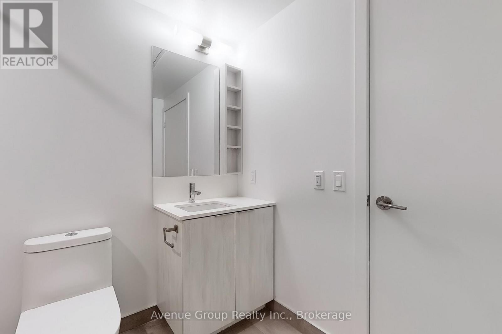 708 - 8 Wellesley Street W, Toronto, Ontario  M4Y 0J5 - Photo 26 - C13472244