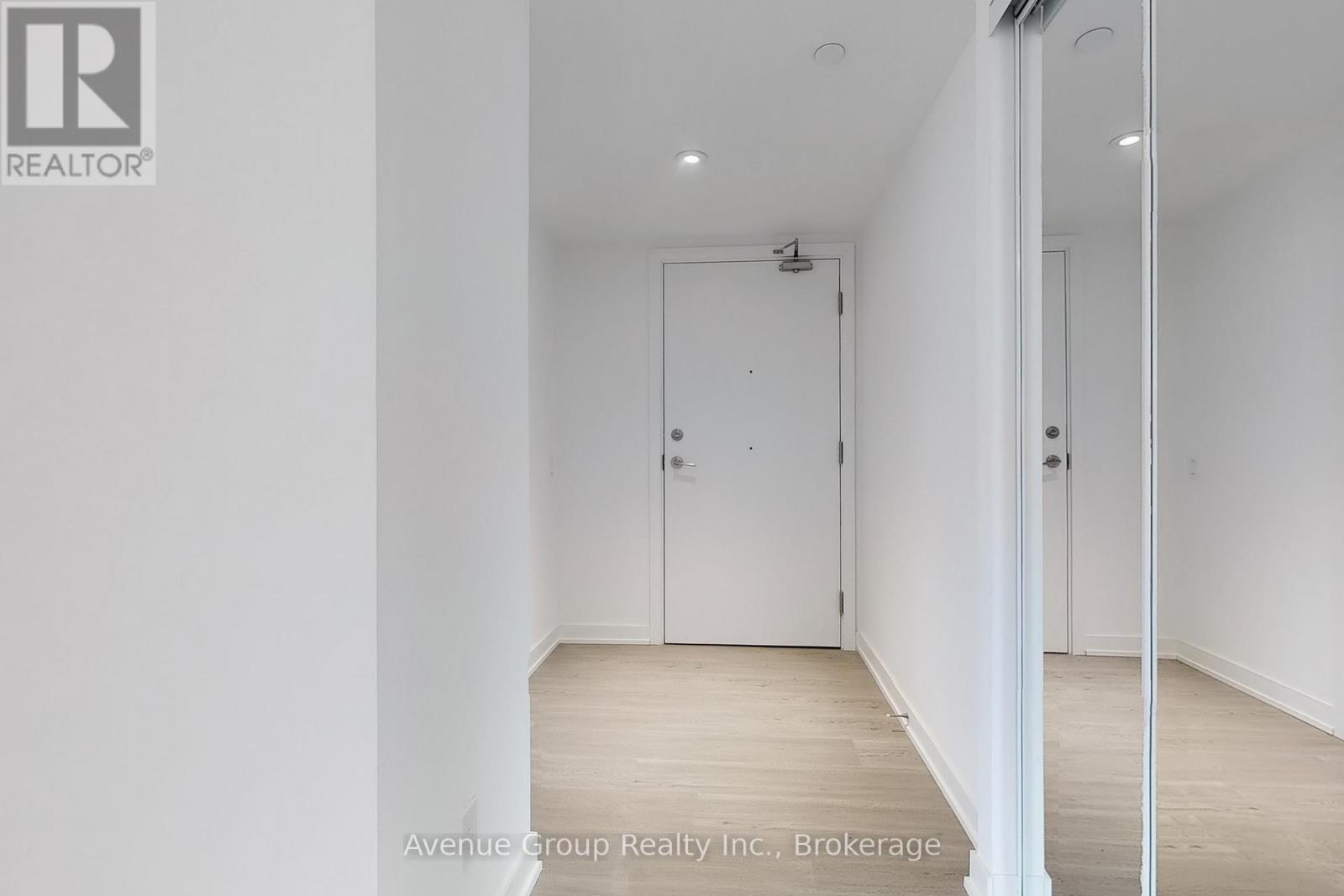 708 - 8 Wellesley Street W, Toronto, Ontario  M4Y 0J5 - Photo 28 - C13472244