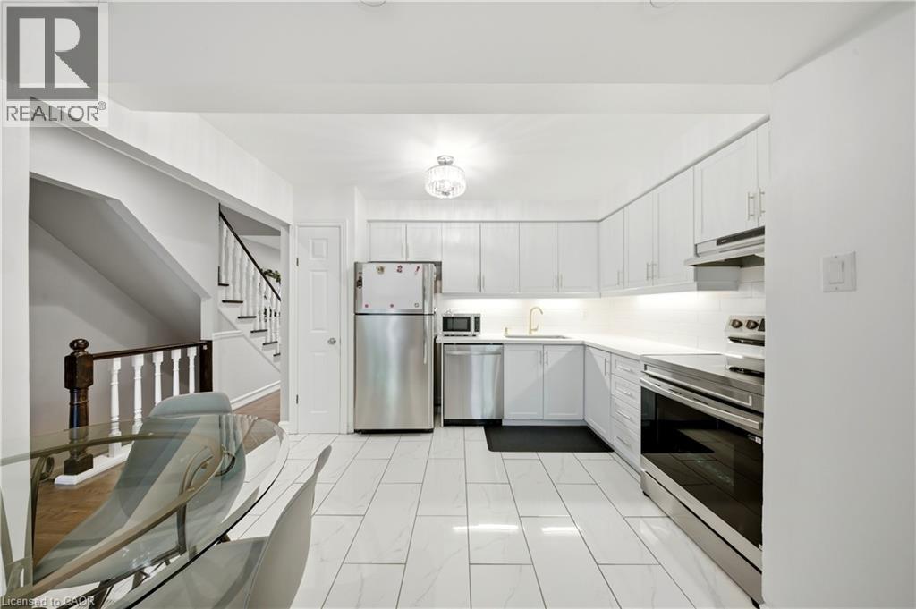 33 Tara Park Crescent, Brampton, Ontario  L6V 3E3 - Photo 10 - 40834908