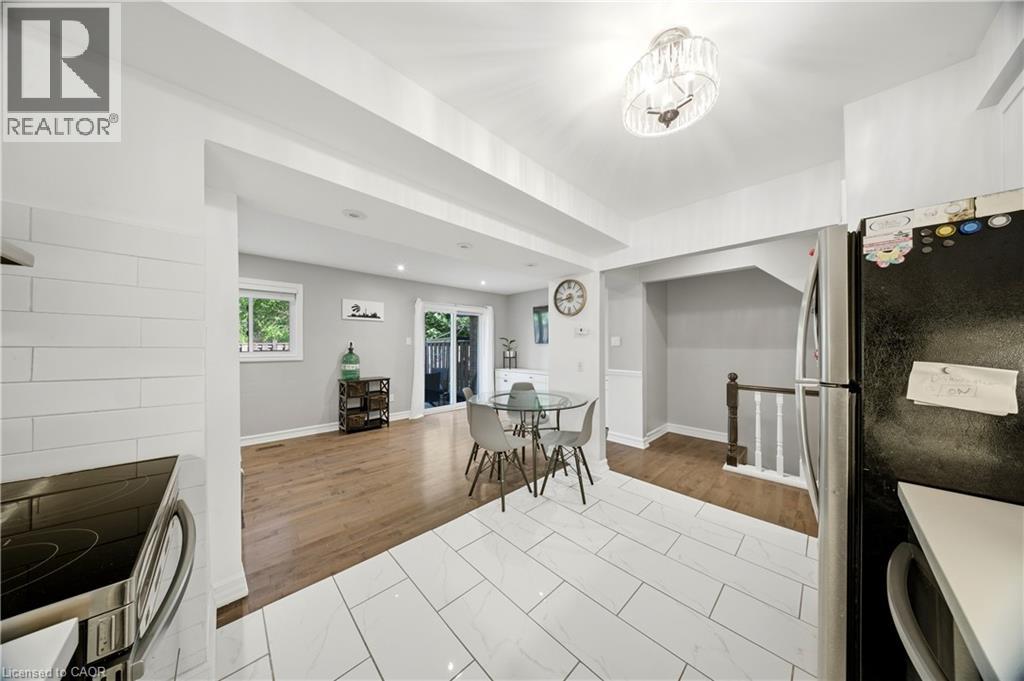33 Tara Park Crescent, Brampton, Ontario  L6V 3E3 - Photo 12 - 40834908
