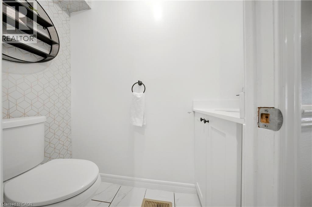 33 Tara Park Crescent, Brampton, Ontario  L6V 3E3 - Photo 7 - 40834908