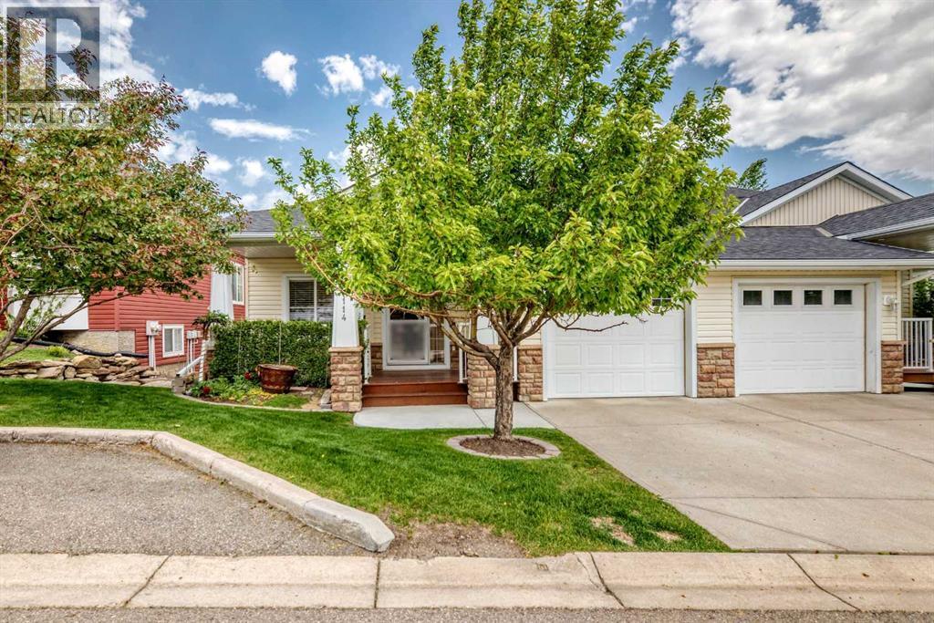 114 TUCKER Circle, Okotoks, Alberta