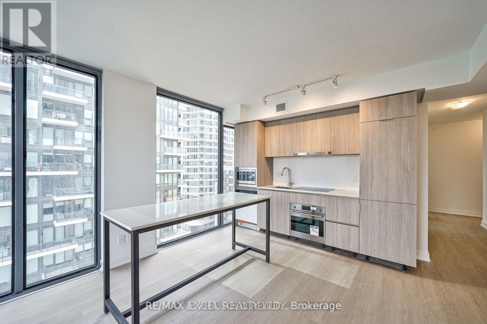 1402 - 47 Mutual Street, Toronto, Ontario  M5B 0C6 - Photo 2 - C13472594