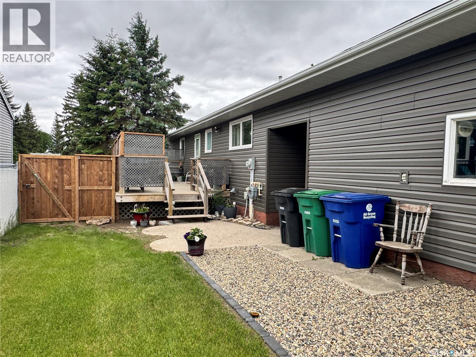 415 3rd Avenue W, Biggar, Saskatchewan  S0K 0M0 - Photo 45 - SK027372