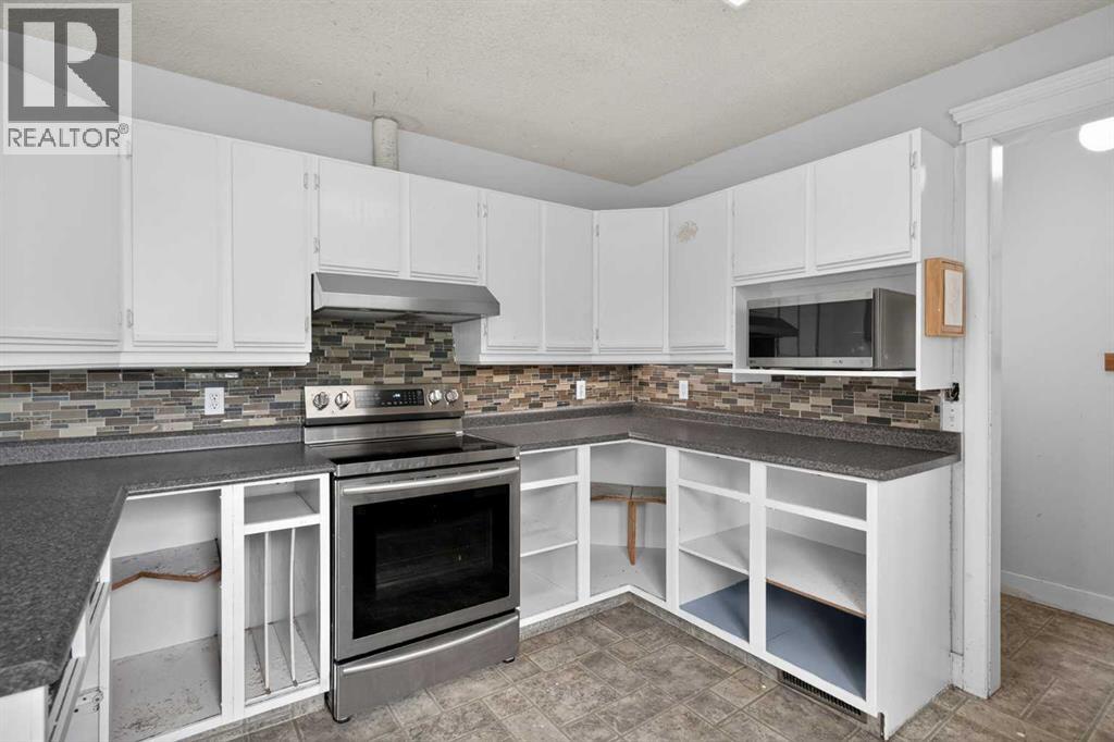 504 1 Avenue NE, Airdrie, Alberta  T4B 1R1 - Photo 12 - A2318619