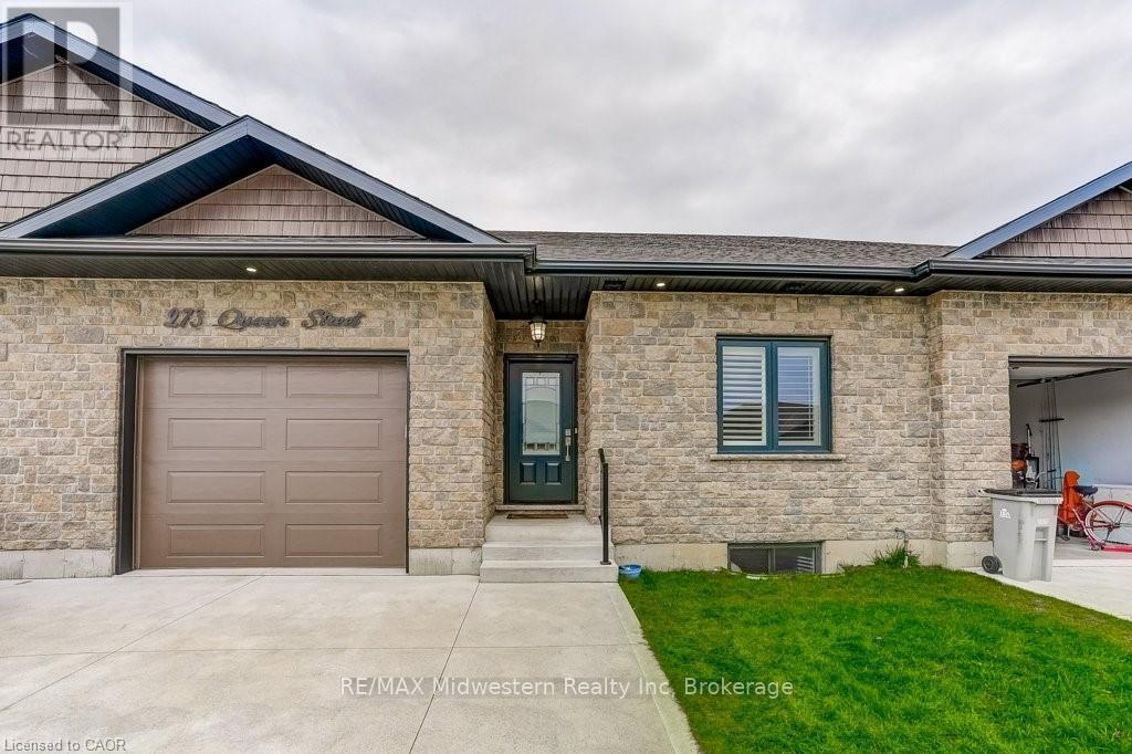 273 QUEEN STREET, North Perth, Ontario