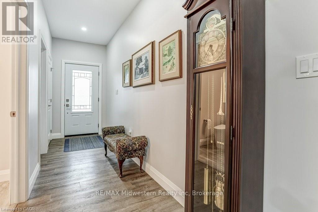 273 Queen Street, North Perth, Ontario  N0G 1B0 - Photo 2 - X13472618