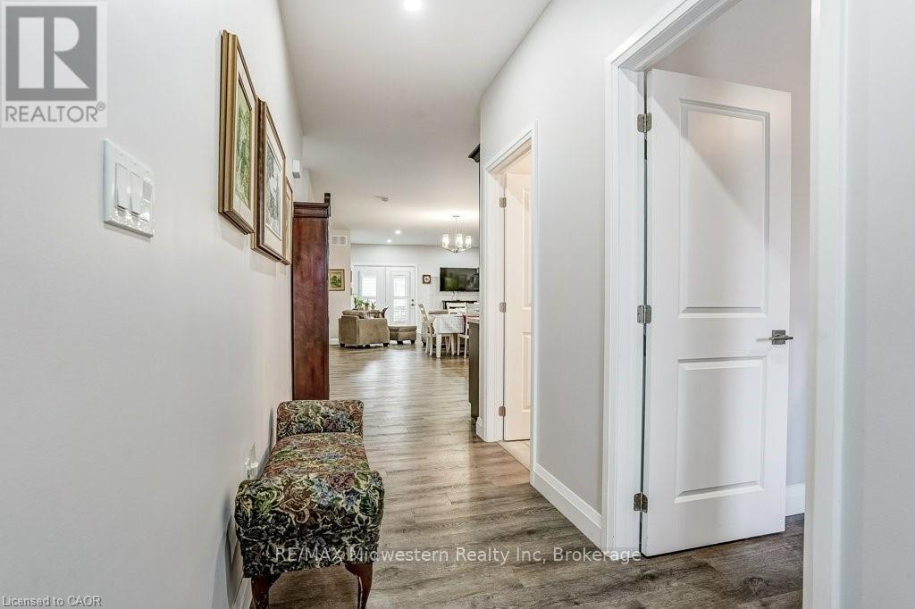 273 Queen Street, North Perth, Ontario  N0G 1B0 - Photo 3 - X13472618